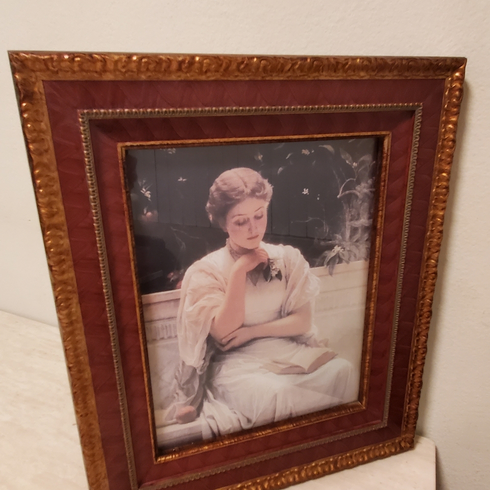 Elegant Gold and Brown Picture Frame